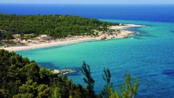 Ανοίγει την τουριστική σεζόν για όλη τη χώρα το τριήμερο της Πρωτομαγιάς