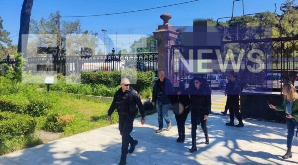 Προφυλακίστηκε η 48χρονη στη Λέσβο: Δεν ήθελα να κάνω κακό – Τι δήλωσε ο πατέρας της στην ΕΡΤ