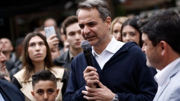 Κυρ. Μητσοτάκης: Αυτοί που δεν θα ψηφίσουν την τροπολογία είναι οι ίδιοι οι οποίοι κλείνουν το μάτι στη "Χρυσή Αυγή"