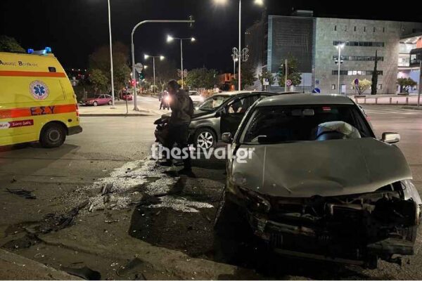 Θεσσαλονίκη: Σοβαρό τροχαίο μπροστά στο δημαρχείο