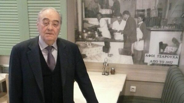 Έφυγε από τη ζωή ο πρώην πρόεδρος του Άρη, Νίκος Τσαρούχας