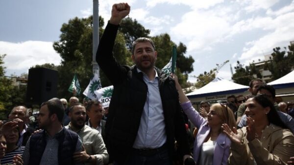 Ανδρουλάκης: «Ρωτήστε στον περίγυρό σας πόσοι άνθρωποι είχαν δυνατότητα να ενταχθούν στις 120 δόσεις»
