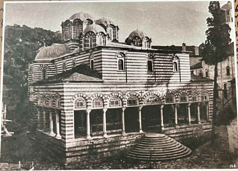 Το χρονικό της οικοδόμησης του Καθολικού της Μονής Εσφιγμένου από τον αρχιτέκτονα Μιλτιάδη Πολυβίου