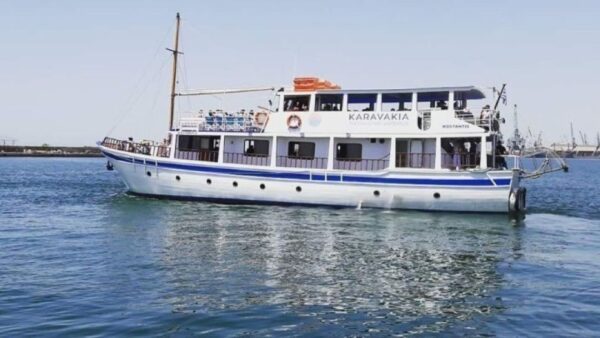 Μηχανική βλάβη στο καραβάκι "Θεσσαλονίκη" - Έμεινε στα ανοιχτά του Θερμαϊκού με 84 επιβάτες