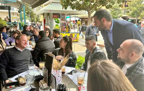 Κ. Καραμανλής: "Συνάντηση στο κέντρο των Σερρών με νέες και νέους"- Δείτε φωτογραφίες