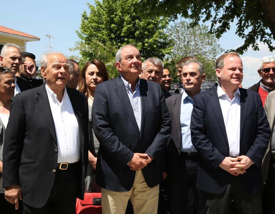 Θερμή υποδοχή του πρ. Πρωθυπουργού στην Πρώτη Σερρών- Κ.Καραμανλής: «Είμαστε  περήφανοι γι αυτόν, δεν έλειψε από καμία μάχη»