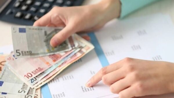 Στην ώρα του πληρώνεται το 85% των φόρων που βεβαιώνονται