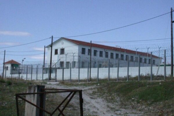 Βόλος: Τι αναφέρει η ιατροδικαστική έκθεση για τον 17χρονο που κατήγγειλε ομαδικό βιασμό στην Κασσαβέτεια