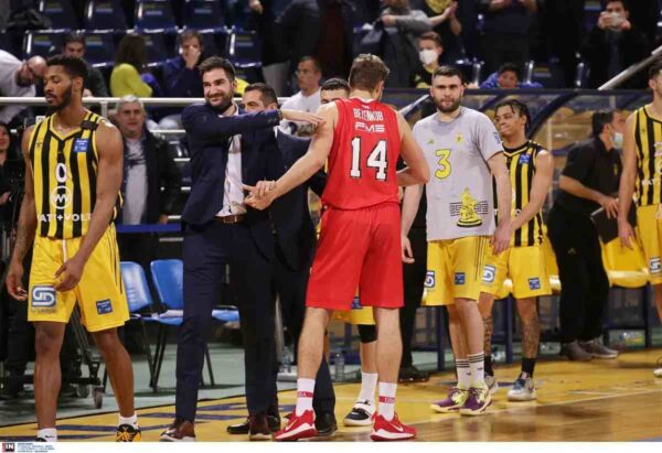 Θεσσαλονίκη: Καταδίκη ορθοπεδικού για ιατρικό λάθος σε επέμβαση στο χέρι του Χρήστου Ταπούτου