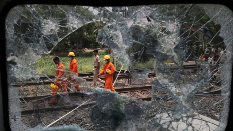 Εντοπίστηκαν τα αίτια και οι «υπεύθυνοι» της τραγωδίας στην Ινδία, σύμφωνα με υπουργό
