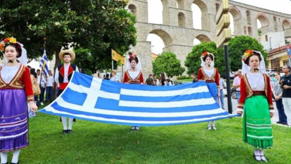 Καβάλα: Η 110η επέτειος απελευθέρωσης της πόλης εορτάστηκε με έπαρση της σημαίας του «Γ. Αβέρωφ»