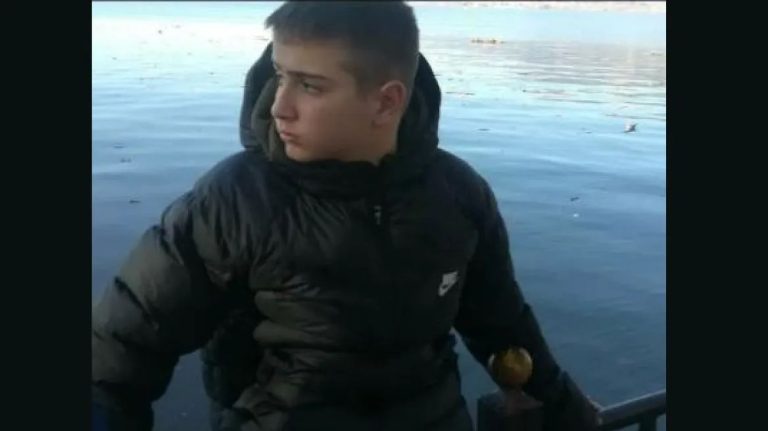 Χερσόνησος: Θρήνος για τον 16χρονο που «έσβησε» στην άσφαλτο - «Γιατί Νικόλα μου;»