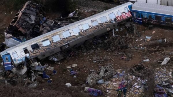 Νέες διώξεις κακουργηματικού χαρακτήρα κατά πέντε στελεχών του ΟΣΕ για τα «Τέμπη»