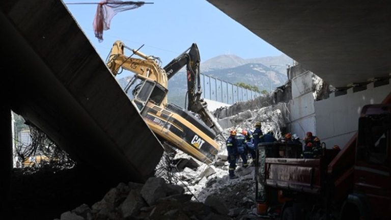 Δύο οι νεκροί από την πτώση της γέφυρας - Υπέκυψε στα τραύματά του 22χρονος
