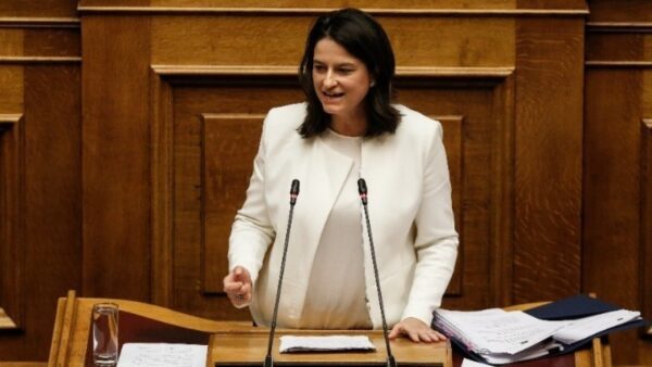 Πέντε από τα οκτώ κόμματα λένε «Ναι» στο ν/σ για την ψήφο των αποδήμων