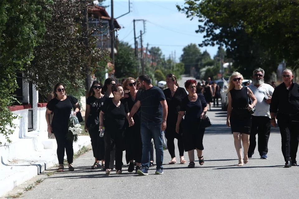 Θλίψη στο Κιλκίς: Αυτή την ώρα η κηδεία του Περικλή Στεφανίδη, συγκυβερνήτη του μοιραίου Canadair