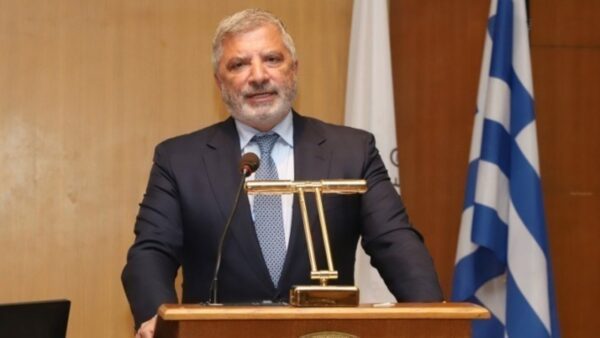 Με τη διάθεση σύγχρονου εξοπλισμού συνδράμει η Περιφέρεια Αττικής το έργο της Πυροσβεστικής Υπηρεσίας
