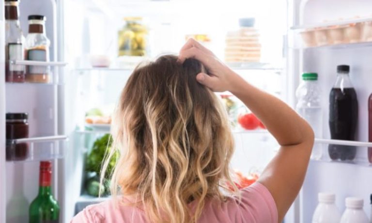 Πώς να κάνετε το ψυγείο σας να μυρίζει βανίλια
