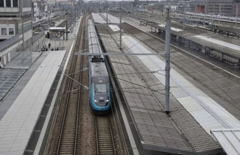 Γαλλία: Ζευγάρι προκάλεσε πανικό στη Λιλ, για να μην χάσει το τρένο