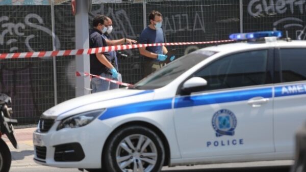 Ισχυρή έκρηξη αυτοσχέδιου μηχανισμού στον Ασπρόπυργο - Ζημιές σε 5 σπίτια και 11 αυτοκίνητα