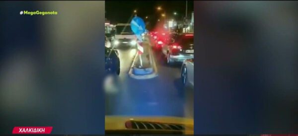 Χαλκιδική: Ο «Γολγοθάς» ενός ασθενοφόρου σε μποτιλιαρισμένο δρόμο