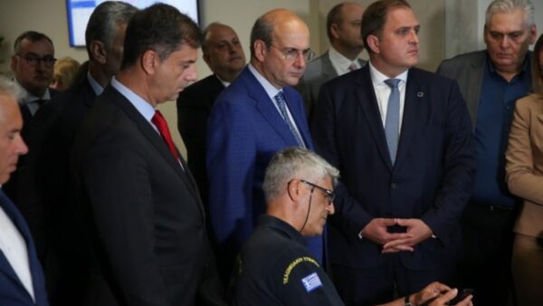 Κ. Χατζηδάκης: Το «αυτοκίνητο» της κυβέρνησης δεν έχει όπισθεν στο θέμα την φοροδιαφυγής