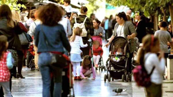 Κορωνοϊός: Εξαπλώνεται η «Eris» - Τα συμπτώματα που προκαλεί