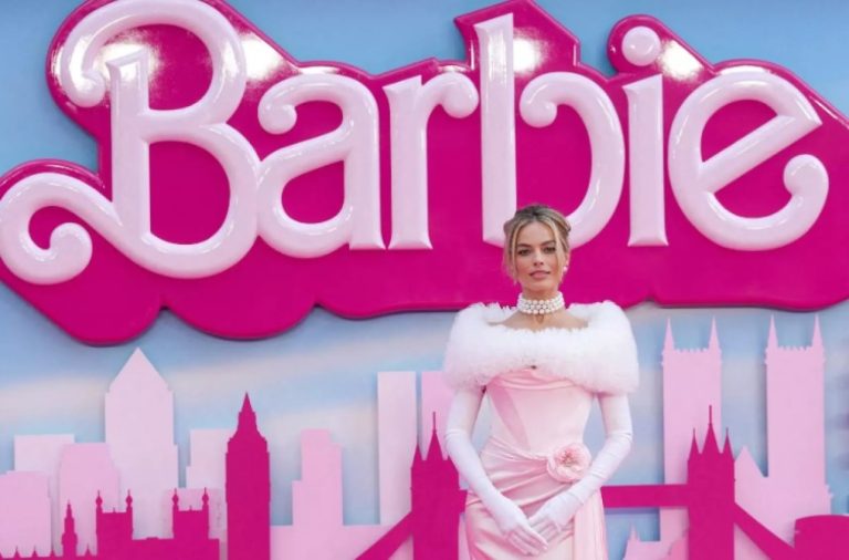 Μάργκοτ Ρόμπι: Η “Barbie” παραθερίζει στα ελληνικά νησιά με τον αγαπημένο της
