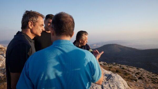 Την Πάρνηθα επισκέφτηκε ο πρωθυπουργός Κυριάκος Μητσοτάκης