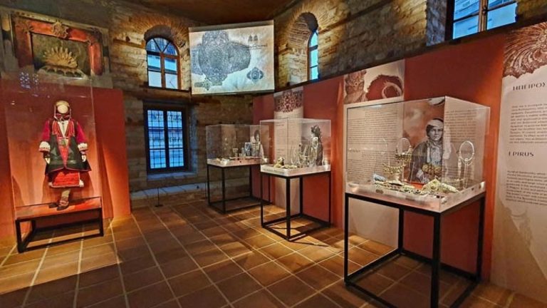 Αφιερωμένη στην ιστορία του κοσμήματος η έκθεση του μουσείου Μπενάκη, στη Δράμα