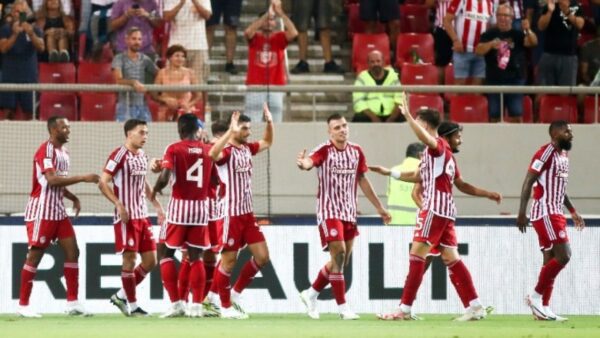 Δεύτερο «τρίποντο» του Ολυμπιακού στη Super League