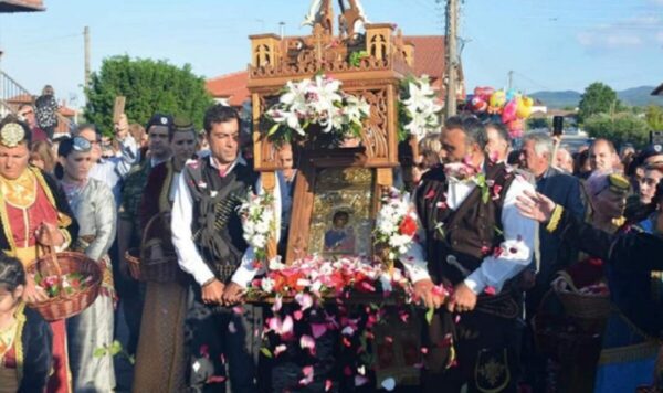 Παναγία Σουμελά: Η απίστευτη ιστορία της θαυματουργής εικόνας της Παναγίας των Ποντίων