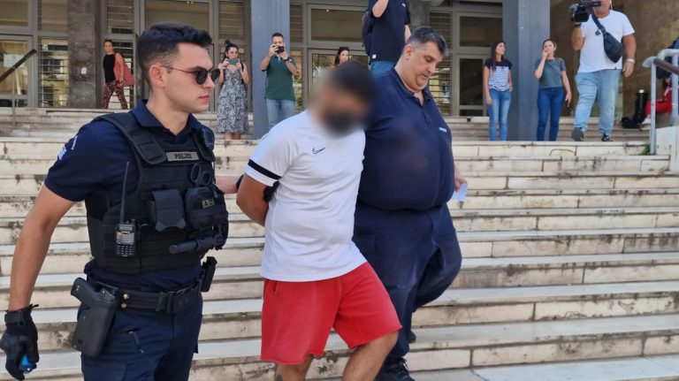 Θεσσαλονίκη: Στη φυλακή ο 27χρονος διανομέας που γρονθοκόπησε τον 50χρονο επειδή του έκανε παρατήρηση – Τι υποστήριξε στον ανακριτή