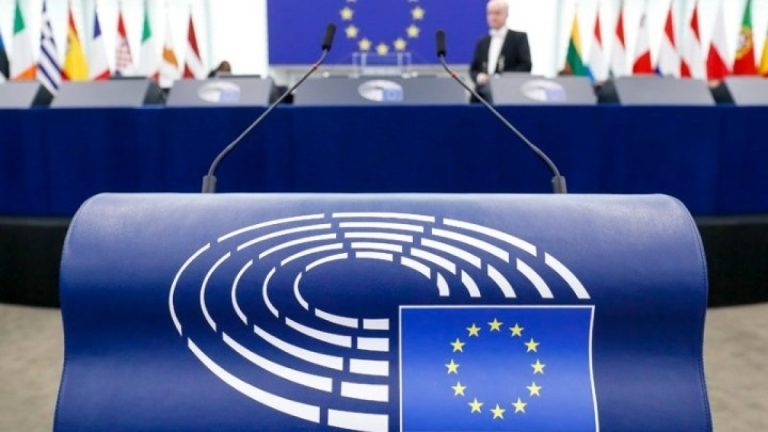 Έκθεση ΕΚ για την Τουρκία: Η ενταξιακή διαδικασία της στην ΕΕ δεν μπορεί να συνεχιστεί υπό τις παρούσες συνθήκες