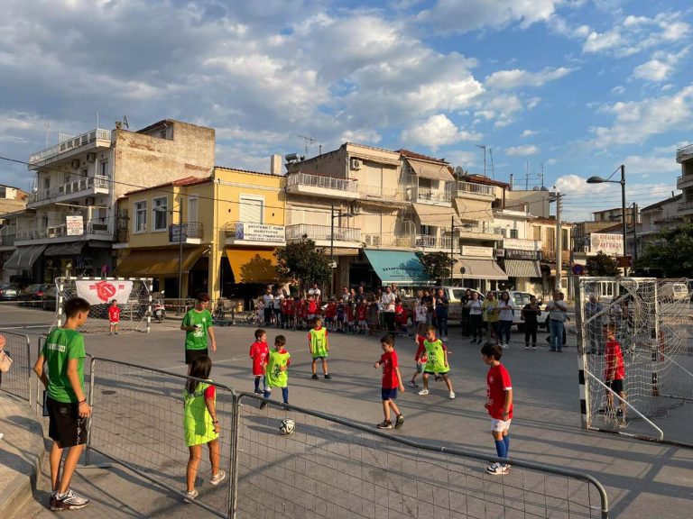 ΓΕΡΑΚΙΝΕΙΑ 2023: Με επιτυχία ολοκληρώθηκε το τουρνουά ποδοσφαίρου «Street Football 5x5» παρουσία του Βασίλη Χατζηπαναγή