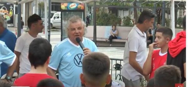 Βασίλης Χατζηπαναγής: "Μάγεψε" ο «μάγος» της μπάλας στο «Street football 5x5» στα Γερακίνεια -Video