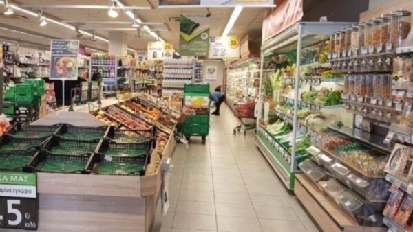 Ψηφίζεται σήμερα η τροπολογία για μείωση τιμών στα σούπερ μάρκετ