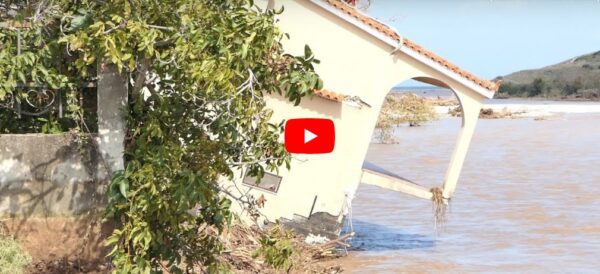 Στο ποτάμι βρέθηκε σπίτι στην Κρύα Βρύση στην Εύβοια