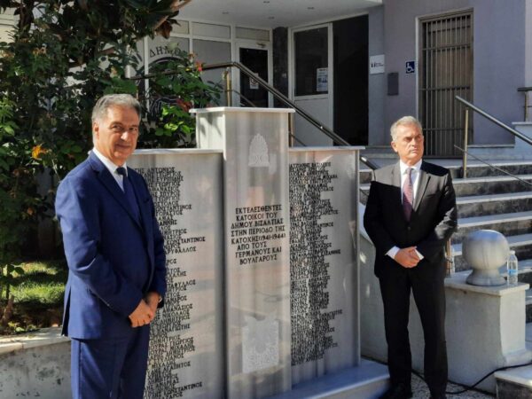 Σε κλίμα συγκίνησης τα αποκαλυπτήρια του μνημείου προς τιμή των εκτελεσθέντων Βισαλτινών από τους Γερμανούς και Βουλγάρους