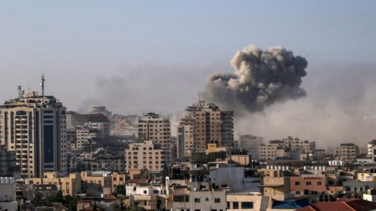Μάχες στη Λωρίδα της Γάζας, σύμφωνα με τη Χαμάς - Σφοδροί βομβαρδισμοί του Ισραήλ