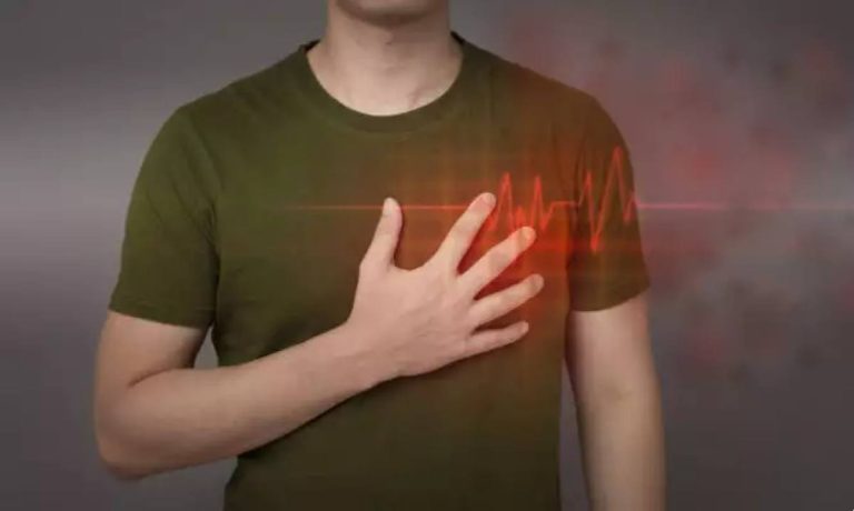 Παλμοί καρδιάς: Ποιες είναι οι φυσιολογικές τιμές και πώς να τις ρίξετε
