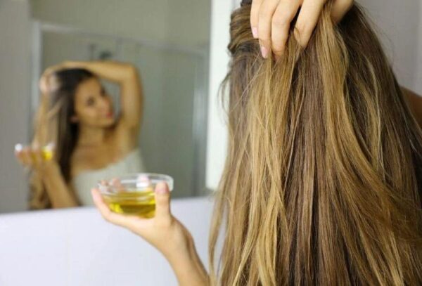 Σπιτικές μάσκες μαλλιών με μέλι για τέλεια μαλλιά