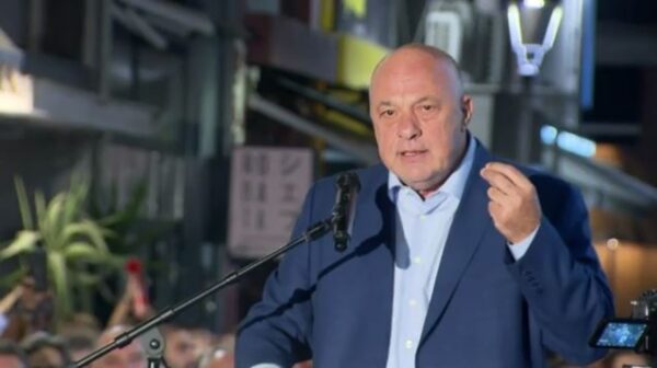 Αχιλλέας Μπέος: Σφοδρές αντιδράσεις και παρέμβαση εισαγγελέα για τις ομοφοβικές δηλώσεις