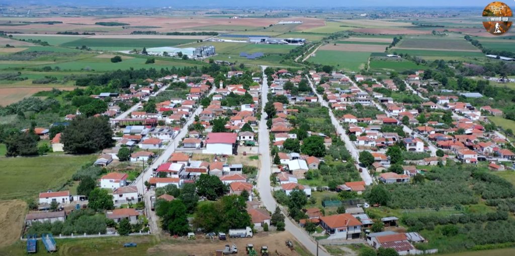 Δείτε βίντεο: Πατρίκι- Tο χωριό των Σερρών που η πολεοδομική σχεδίαση του είναι ένα κανονικό παραλληλόγραμμο