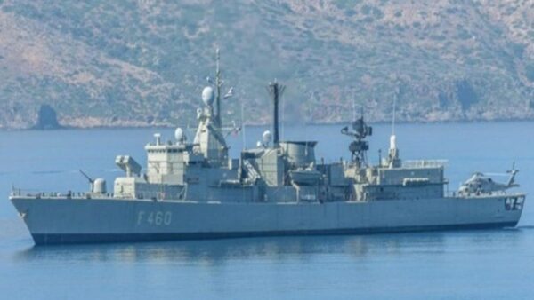 Η Ελλάδα με τη φρεγάτα Αιγαίον ανέλαβε τη διοίκηση της επιχείρησης «Ειρήνη»