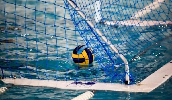 Έφυγε από τη ζωή ο 22χρονος αθλητής του πόλο Νίκος Ζησιμόπουλος