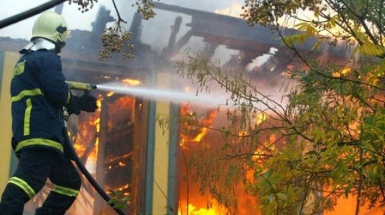 Σέρρες: Πυρκαγιά σε σπίτι στο Ακριτοχώρι