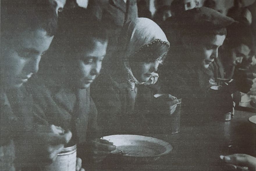Πόλεμος του 1940: Πείνα και πλούτος - Μαυραγορίτες και κοράκια πάνω από τη λιπόσαρκη χώρα