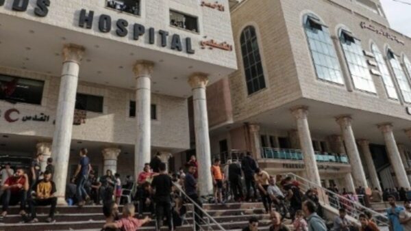 IDF:Βίντεο δείχνει ομήρους να μεταφέρονται από την Χαμάς στο νοσοκομείο αλ-Σίφα