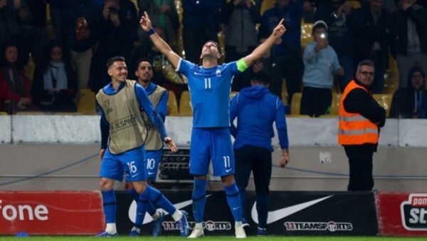 Ελλάδα από σκληρό μέταλλο